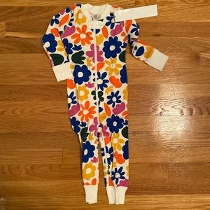 NWT Size 2T Hanna Andersson one piece zip up pjs